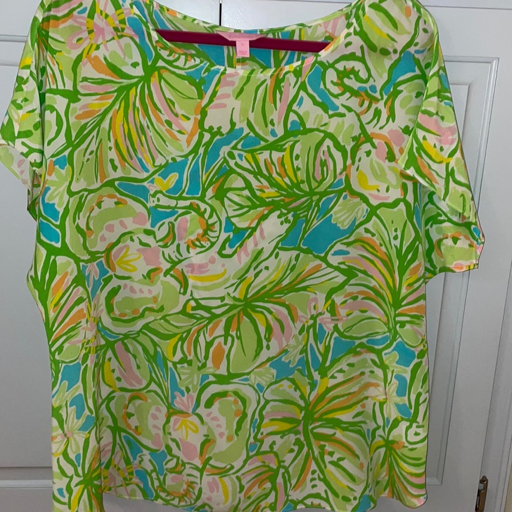 XL Lilly Pulitzer short sleeve silk top
